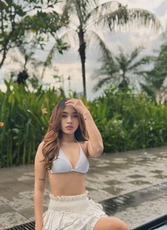 Gishela - puta in Jakarta Photo 14 of 16