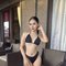 Gissela - escort in Bali Photo 4 of 7