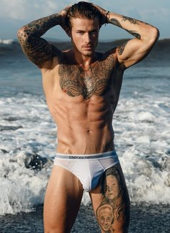 GItalianboyXXX - Male escort in Dubai Photo 13 of 15