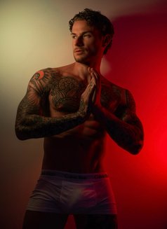 GItalianboyXXX - Male escort in Dubai Photo 15 of 15