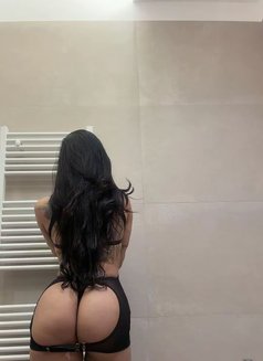 Giulia - escort in Lisbon Photo 7 of 8