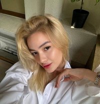 Give Me the Best Shot - escort in Tokyo