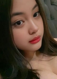 Givia - escort in Jakarta Photo 5 of 6