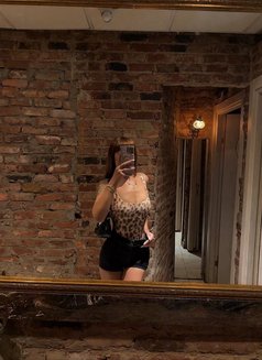 Gizelia - escort in İstanbul Photo 10 of 17