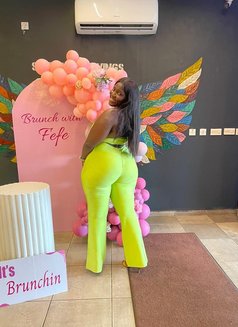 Glad - escort in Guangzhou Photo 1 of 4