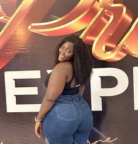 Glad - escort in Guangzhou