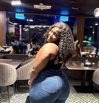 Glad - escort in Guangzhou