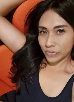 Gladys Ladyboy Jakarta - Transsexual escort in Jakarta Photo 3 of 10