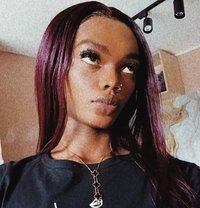 Glam - Transsexual escort in Nairobi