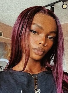 Glam - Transsexual escort in Nairobi Photo 2 of 4