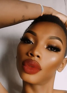 Glam - Transsexual escort in Nairobi Photo 4 of 4