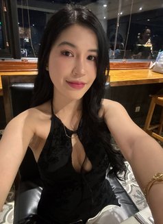 Glamarosa - escort in Singapore Photo 6 of 10