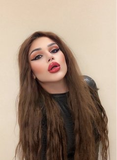 GLAMOUR QUEEN 🇱🇧 لبنانية - Acompañantes transexual in Riyadh Photo 2 of 7