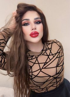GLAMOUR QUEEN 🇱🇧 لبنانية - Acompañantes transexual in Riyadh Photo 12 of 15