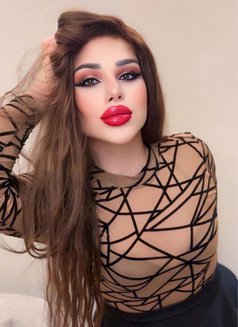 GLAMOUR QUEEN 🇱🇧 لبنانية - Acompañantes transexual in Riyadh Photo 13 of 20
