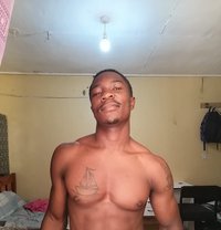 Glenn - Masajista in Nairobi