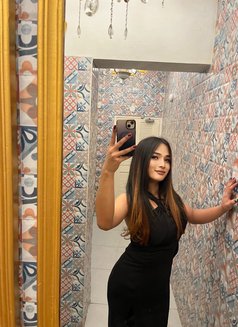 Glinda Vers - Transsexual escort in Bangalore Photo 4 of 4