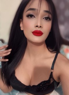 BËLL̥Ä VĒⱤȘ - Transsexual escort in Bangalore Photo 1 of 6