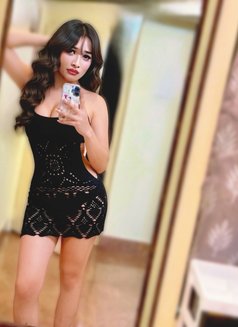 BËLL̥Ä VĒⱤȘ - Transsexual escort in Bangalore Photo 2 of 6