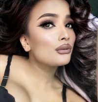 Glinda vers - Transsexual escort in New Delhi