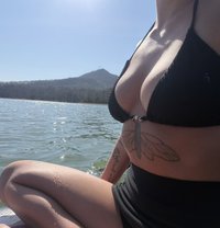 Gloire - escort in Antwerp
