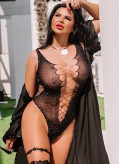 Gloria - escort in Dubai Photo 2 of 16