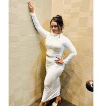 Gloria - escort in Mumbai Photo 6 of 9
