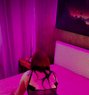 Gloria - Transsexual escort in Dubai Photo 1 of 1