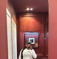 Gloria - escort in Ras al-Khaimah