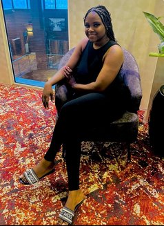 Glory - puta in Cotonou Photo 2 of 4