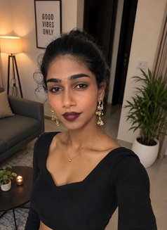 Glory - Transsexual escort in Bangalore Photo 1 of 3