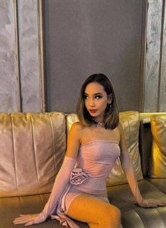 Glory - escort in Bangkok Photo 3 of 5