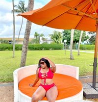 Glossy - escort in Abidjan