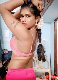 Glowery - Acompañantes transexual in Chennai Photo 2 of 7