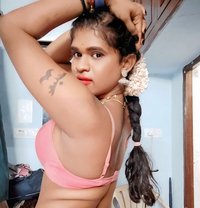 Glowery - Transsexual escort in Chennai
