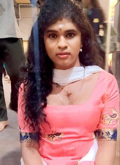 Glowery - Transsexual escort in Chennai Photo 7 of 7