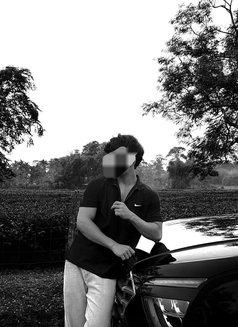 Glox - Acompañantes masculino in Gurgaon Photo 3 of 4