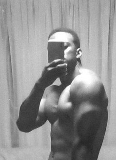 Gman - Male companion in Johannesburg Photo 3 of 5