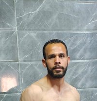 Go Go - Male escort in Cairo