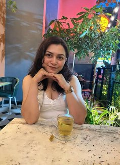 Goa Adult Escort Service - puta in Candolim, Goa Photo 2 of 2