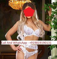 Goa Russian Call Girl 𝟡𝟠𝟙𝟡𝟙𝟡0131 - puta in Candolim, Goa