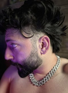 God of Pleasure - Male escort in New Delhi Photo 3 of 5