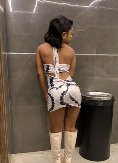 Goddess Aj - dominatrix in Accra Photo 1 of 1