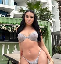 𝘌𝘟𝘊𝘓𝘜𝘚𝘐𝘝𝘌 GODDESS OUTCALL ONLY - Transsexual escort in Dubai