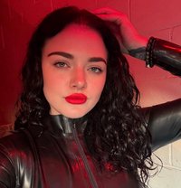 Goddess Allison - dominatrix in Dublin