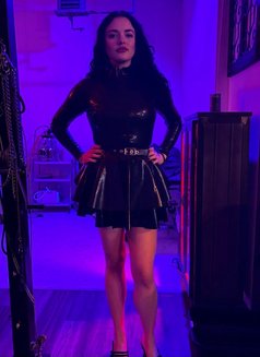 Goddess Allison - dominatrix in Dublin Photo 6 of 6