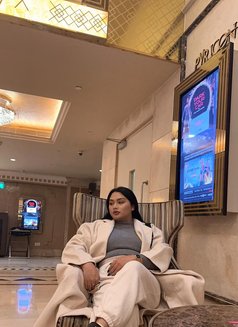 Goddess Athena - Transsexual escort in New Delhi Photo 5 of 7