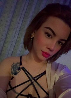 Goddess Elle - Transsexual escort in Dubai Photo 7 of 8