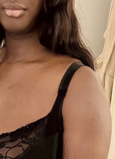 Goddess Emma Ivory - puta in Toronto Photo 8 of 11