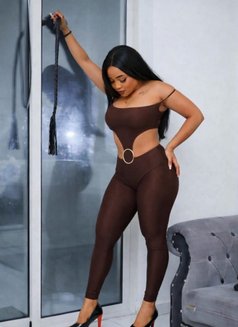 Goddess - escort in Beirut Photo 5 of 7